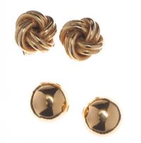 TWO PAIRS OF 9CT GOLD STUD EARRINGS at Ross's Online Art Auctions