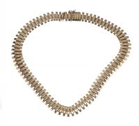 9CT GOLD LINK NECKLACE at Ross's Online Art Auctions