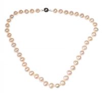 SHORT STRAND OF WHITE FRESHWATER PEARLS at Ross's Online Art Auctions