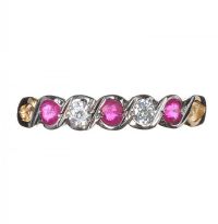9CT GOLD DIAMOND AND RUBY FIVE STONE RING at Ross's Online Art Auctions