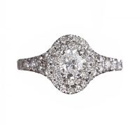18CT WHITE GOLD AND DIAMOND CLUSTER RING at Ross's Online Art Auctions
