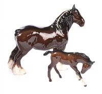 ROYAL DOULTON SHIRE HORSE & FOAL at Ross's Online Art Auctions