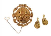 BOXED JEWELLERY SUITE IN 14CT GOLD at Ross's Online Art Auctions