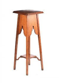 OAK PLANT STAND at Ross's Online Art Auctions