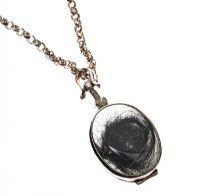 MEXICAN SILVER AND GLASS LOCKET ON A STERLING SILVER BELCHER-LINK CHAIN at Ross's Online Art Auctions