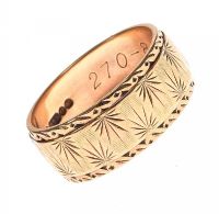 9CT GOLD ENGRAVED RING at Ross's Online Art Auctions