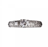18CT WHITE GOLD DIAMOND SOLITAIRE RING at Ross's Online Art Auctions