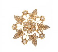 GOLD AND CULTURED PEARL BROOCH at Ross's Online Art Auctions