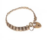9CT GOLD GATE-LINK BRACELET WITH HEART CLASP at Ross's Online Art Auctions
