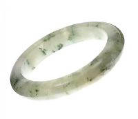 JADE BANGLE at Ross's Online Art Auctions