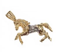 9CT GOLD AND CUBIC ZIRCONIA HORSE PENDANT at Ross's Online Art Auctions
