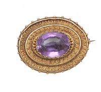 GOLD BROOCH at Ross's Online Art Auctions