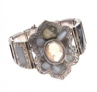 STERLING SILVER CAMEO BRACELET at Ross's Online Art Auctions