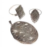 TWO STERLING SILVER RINGS AND LOCKET at Ross's Online Art Auctions