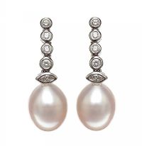 18CT WHITE GOLD DIAMOND AND FRESHWATER PEARL EARRINGS at Ross's Online Art Auctions
