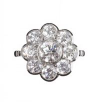 18CT WHITE GOLD DAISY DIAMOND CLUSTER RING at Ross's Online Art Auctions