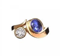 18CT GOLD DIAMOND AND TANZANITE RING at Ross's Online Art Auctions