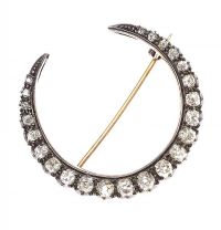 VICTORIAN CRESCENT-SHAPED DIAMOND BROOCH at Ross's Online Art Auctions
