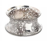 PIERCED SILVER DISH RING at Ross's Online Art Auctions