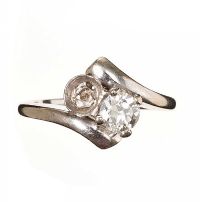 14CT WHITE GOLD DIAMOND RING (MISSING GEMSTONE) at Ross's Online Art Auctions