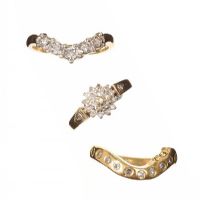 ASSORTMENT OF THREE GOLD RINGS at Ross's Online Art Auctions