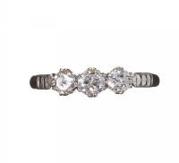 18CT GOLD DIAMOND THREE STONE RING at Ross's Online Art Auctions