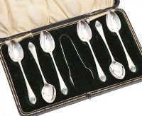 BOXED SET OF 6 SILVER TEASPOONS & SUGAR TONGS, SHEFFIELD 1925 at Ross's Online Art Auctions