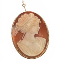 9CT GOLD MOUNTED CAMEO at Ross's Online Art Auctions