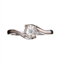 9CT WHITE GOLD SOLITAIRE RING at Ross's Online Art Auctions