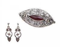 STERLING SILVER CARNELIAN BROOCH AND EARRINGS at Ross's Online Art Auctions