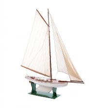 POND YACHT at Ross's Online Art Auctions
