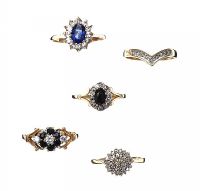 SELECTION OF 9CT GOLD RINGS at Ross's Online Art Auctions
