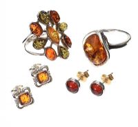 SELECTION OF STERLING SILVER AMBER-SET JEWELLERY at Ross's Online Art Auctions