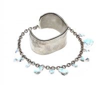 SILVER-TONE BRACELET IN THE STYLE OF TIFFANY & CO. AND A SWAROVSKI NECKLACE at Ross's Online Art Auctions