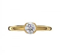 STEENSONS 18CT GOLD DIAMOND RING at Ross's Online Art Auctions