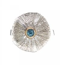 WILLIAM HAWKES 9CT WHITE GOLD BLUE ZIRCON URCHIN RING at Ross's Online Art Auctions