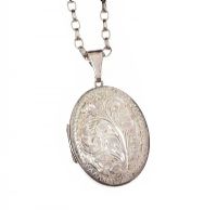 ENGRAVED STERLING SILVER LOCKET & CHAIN at Ross's Online Art Auctions