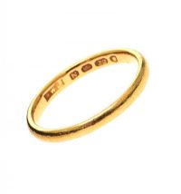 22CT GOLD BAND at Ross's Online Art Auctions