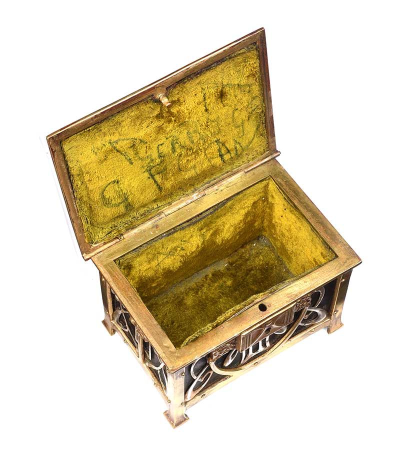 ART NOUVEAU TRINKET BOX at Ross's Online Art Auctions