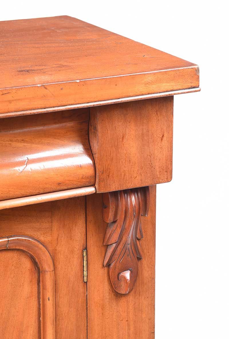 VICTORIAN MAHOGANY SIDE CABINET at Ross's Online Art Auctions