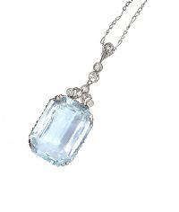 18CT WHTIE GOLD AQUAMARINE NECKLACE at Ross's Online Art Auctions