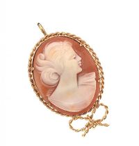 9CT GOLD MOUNTED CAMEO PENDANT at Ross's Online Art Auctions