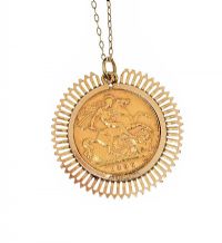 9CT GOLD MOUNTED SOVEREIGN ON A CHAIN at Ross's Online Art Auctions