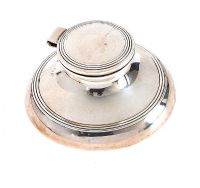 STERLING SILVER INKWELL WITH CONCENTRIC REEDING at Ross's Online Art Auctions