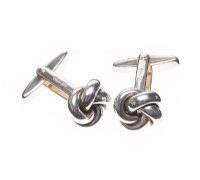 PAIR OF STERLING SILVER KNOT CUFFLINKS BY DESIGNER QUINN at Ross's Online Art Auctions