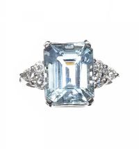 PLATINUM AQUAMARINE AND DIAMOND RING IN THE STYLE OF ART DECO at Ross's Online Art Auctions