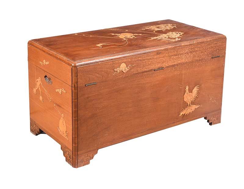 CHINESE CAMPHOR WOOD BLANKET CHEST at Ross's Online Art Auctions