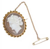CAMEO BROOCH at Ross's Online Art Auctions