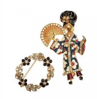 TWO COSTUME BROOCHES at Ross's Online Art Auctions