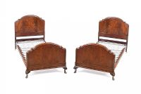 PAIR OF MAHOGANY SINGLE BEDS at Ross's Online Art Auctions